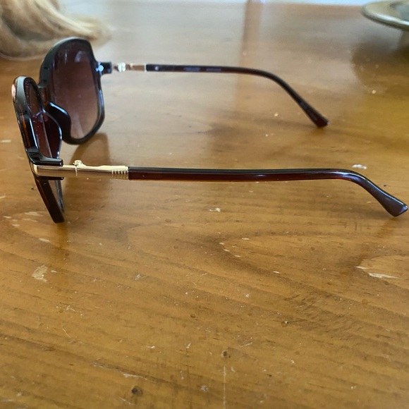 sunglasses - Picture 3 of 3